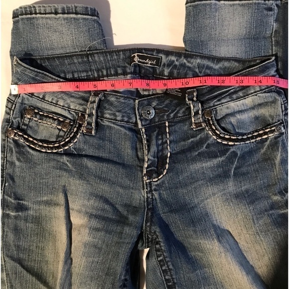 2 PAIRS OF SOUNDGIRL SKINNY JEANS SIZE 7 & 9 BOTH HAVE A WAIST SIZE 30” - Picture 6 of 6